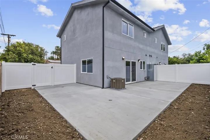 15834 Eccles Street, North Hills, California 91343
