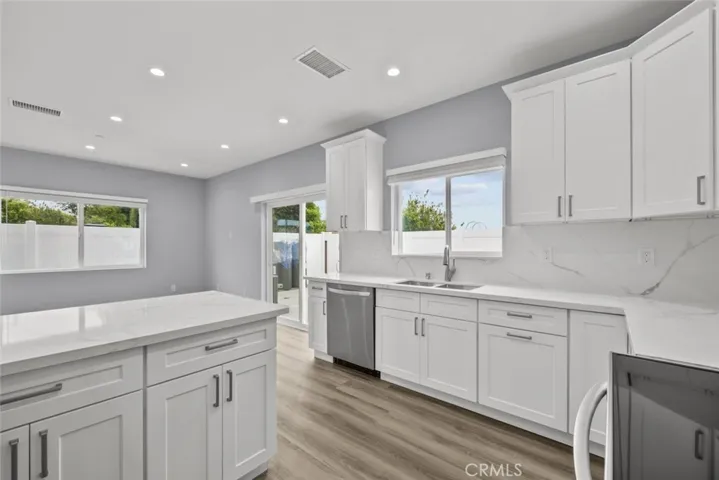 15836 Eccles Street, North Hills, California 91343