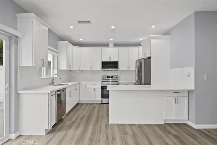 15836 Eccles Street, North Hills, California 91343