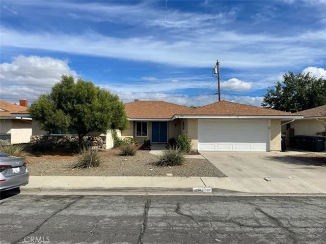 430 S Simpson Avenue, Hemet, California 92543