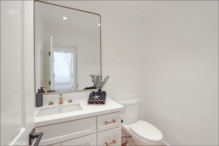 25 Medici, Aliso Viejo, California 92656