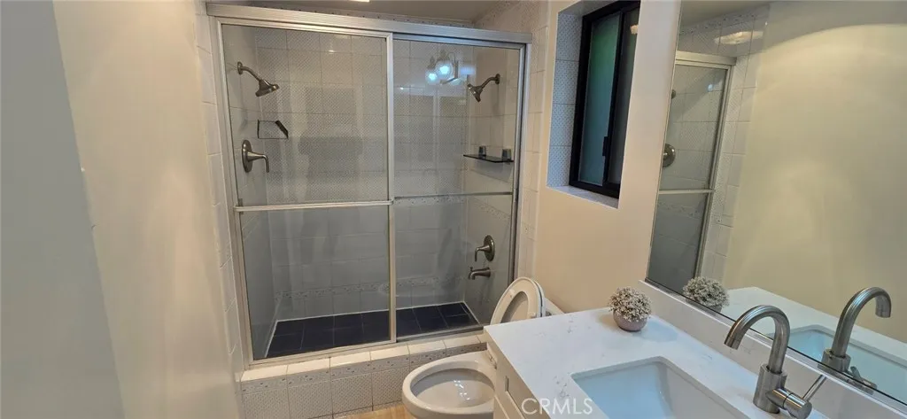 1364 Park Plaza Drive, Long Beach, California 90804 home-pic-15