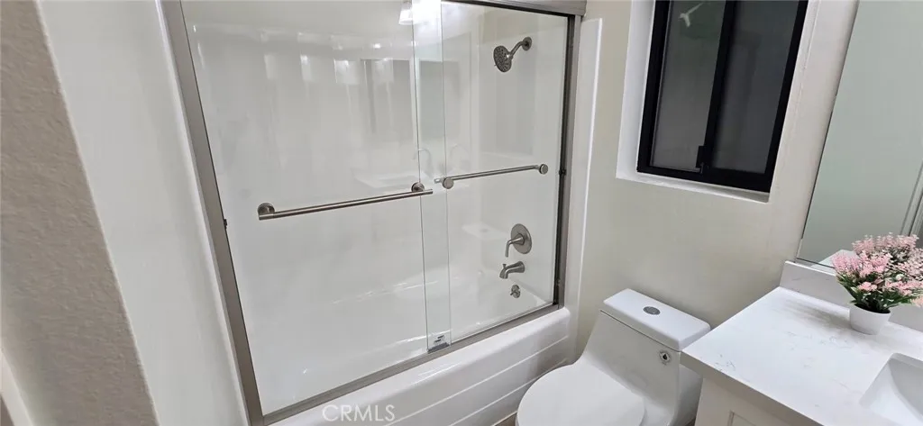 1364 Park Plaza Drive, Long Beach, California 90804 home-pic-35