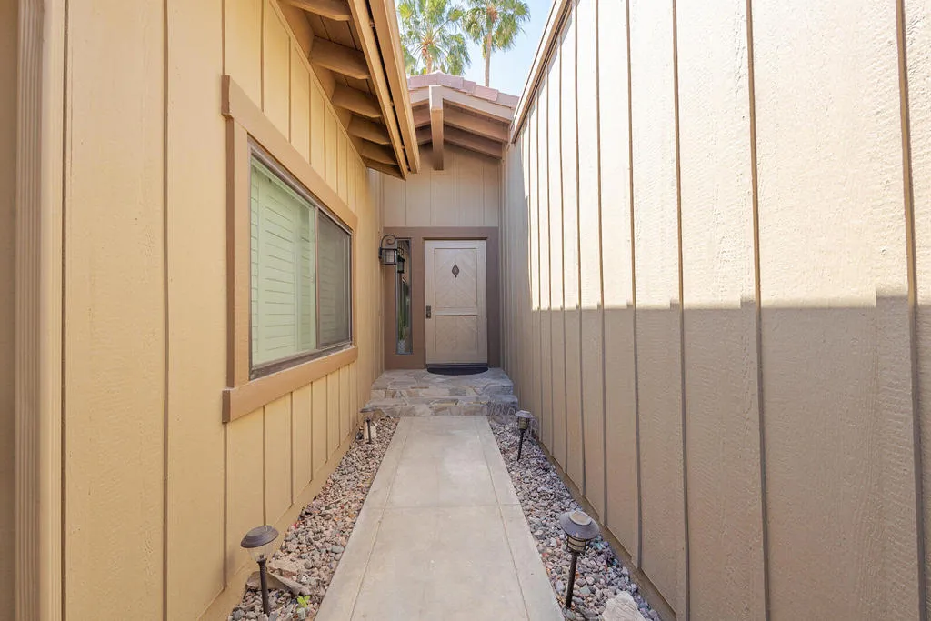 203 Wild Horse Drive, Palm Desert, California 92211 home-pic-6