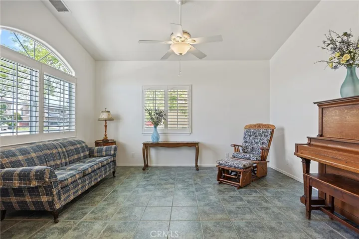 12471 Kokomo Way, Victorville, California 92392