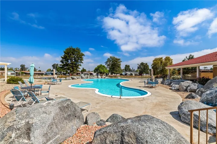 Resort-like amenties