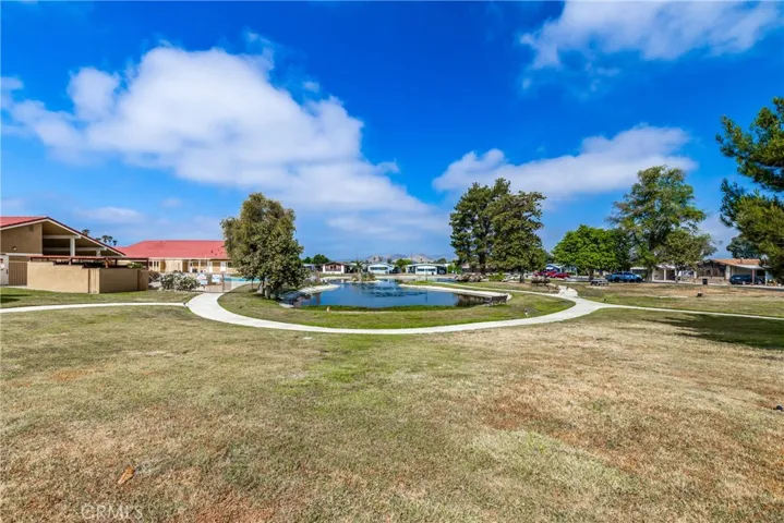 Greenbelt around lake