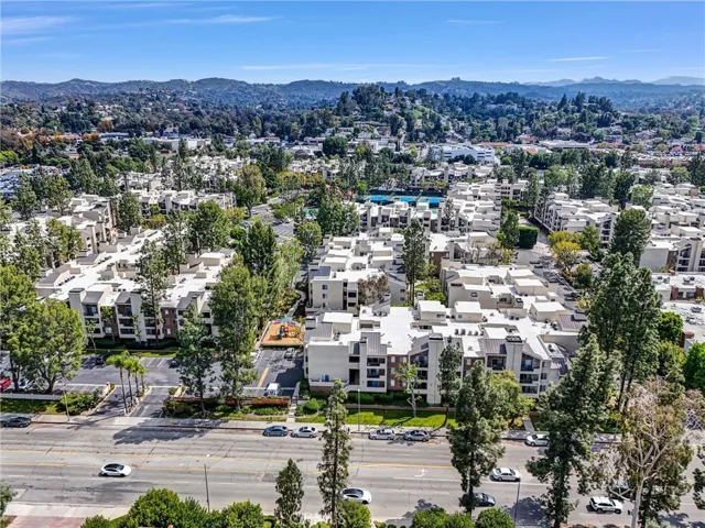 21550 Burbank Boulevard 114, Woodland Hills, California 91367