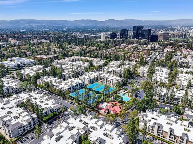 21550 Burbank Boulevard 114, Woodland Hills, California 91367