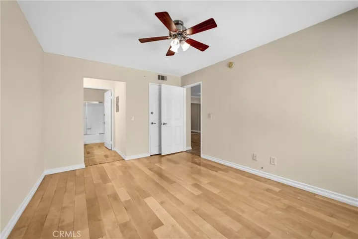 21550 Burbank Boulevard 114, Woodland Hills, California 91367
