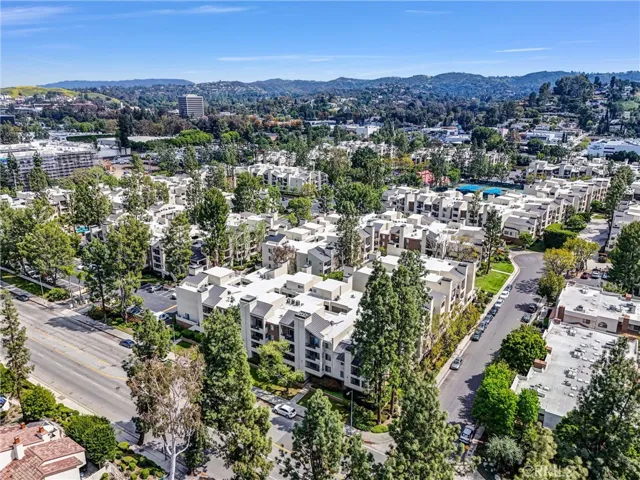 21550 Burbank Boulevard 114, Woodland Hills, California 91367