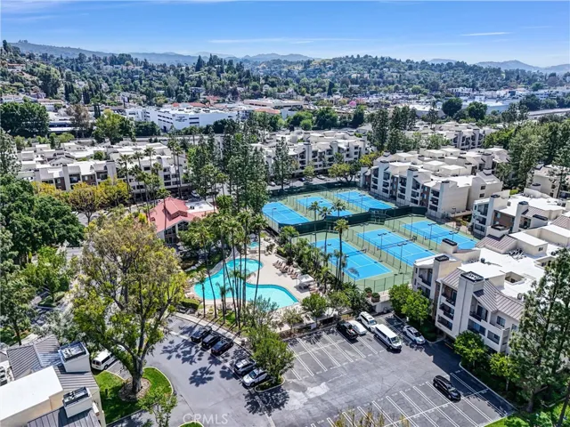 21550 Burbank Boulevard 114, Woodland Hills, California 91367