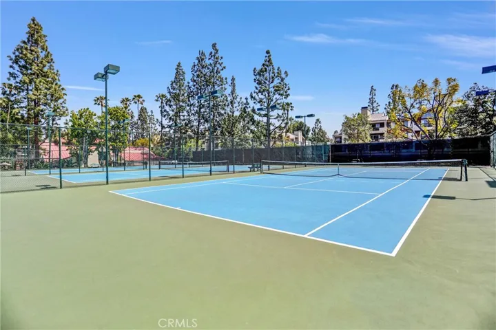 21550 Burbank Boulevard 114, Woodland Hills, California 91367