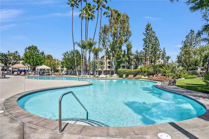 21550 Burbank Boulevard 114, Woodland Hills, California 91367