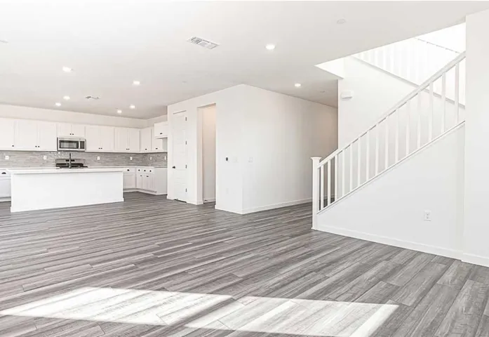 16041 Testarossa Street, Lathrop, California 95330