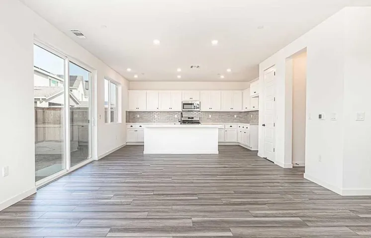 16041 Testarossa Street, Lathrop, California 95330