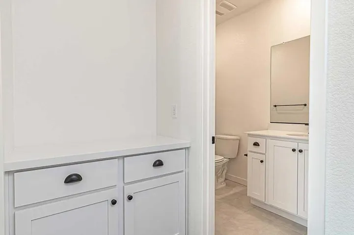 16041 Testarossa Street, Lathrop, California 95330
