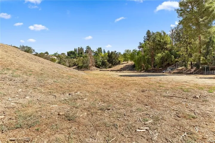 7583 Country Hill Lane, Anaheim Hills, California 92808