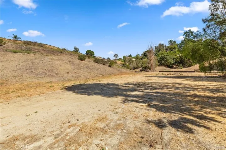 7583 Country Hill Lane, Anaheim Hills, California 92808