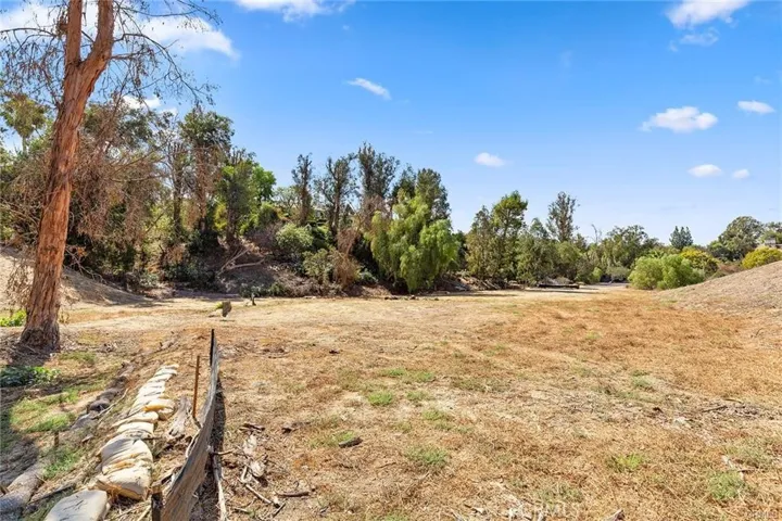7583 Country Hill Lane, Anaheim Hills, California 92808
