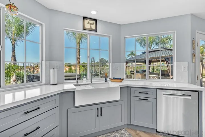 4252 Alta Vista Court, Oceanside, California 92057