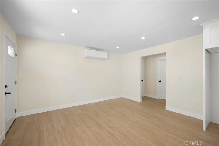 1007 W Angeleno Avenue 103, Burbank, California 91506