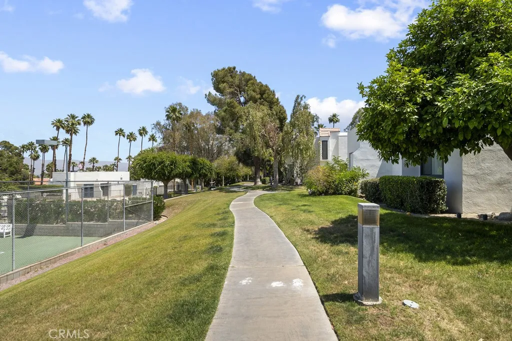 48668 Desert Flower Drive, Palm Desert, California 92260 home-pic-39