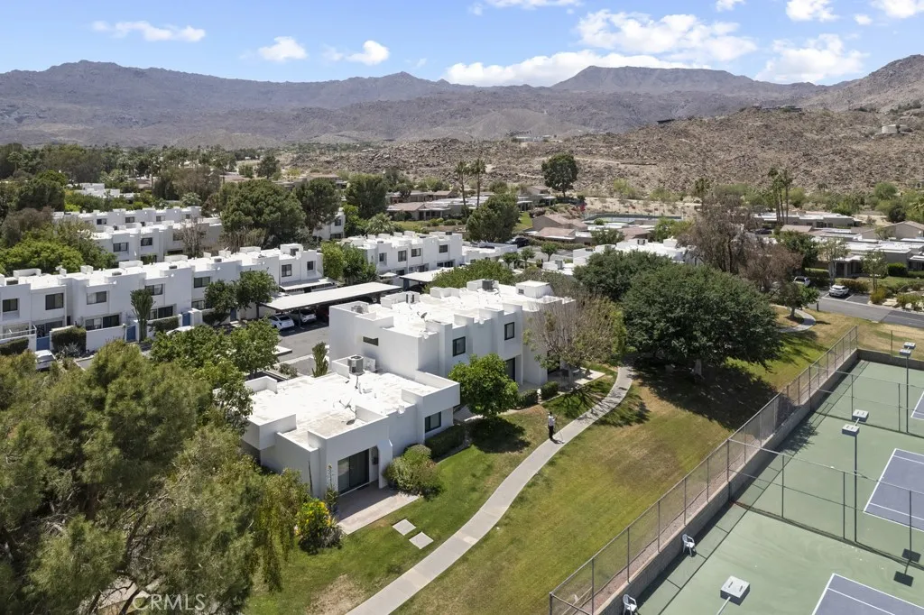 48668 Desert Flower Drive, Palm Desert, California 92260 home-pic-51