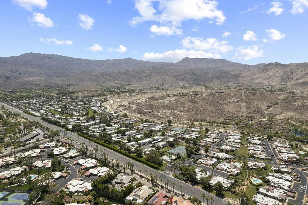 48668 Desert Flower Drive, Palm Desert, California 92260 home-pic-52