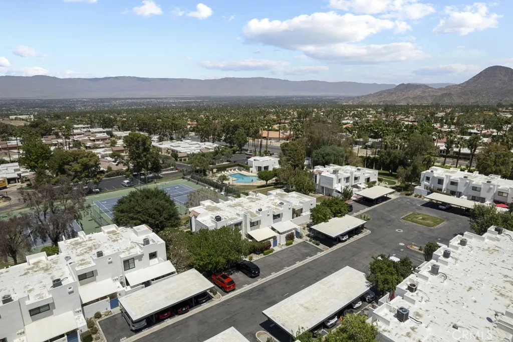 48668 Desert Flower Drive, Palm Desert, California 92260 home-pic-45