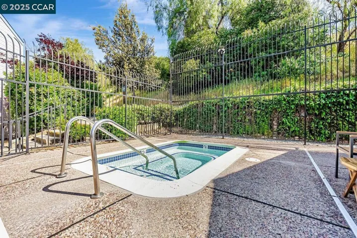 1450 Bel Air Drive 310, Concord, California 94521-2882