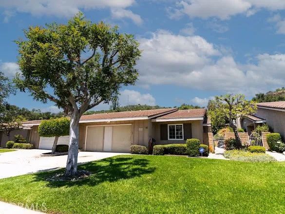909 Shady Lane, Glendora, California 91740, 3 Bedrooms Bedrooms, ,2 BathroomsBathrooms,Residential,For Sale,Shady,CV25098104