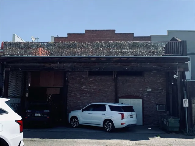 Back Parking , rear door