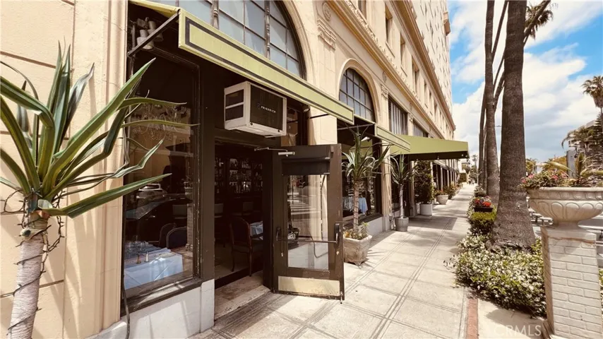 315 W 3rd Street 711, Long Beach, California 90802