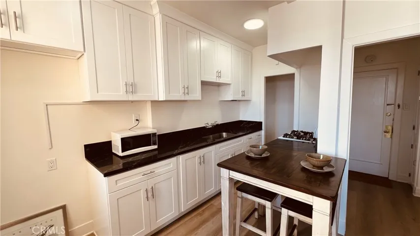 315 W 3rd Street 711, Long Beach, California 90802