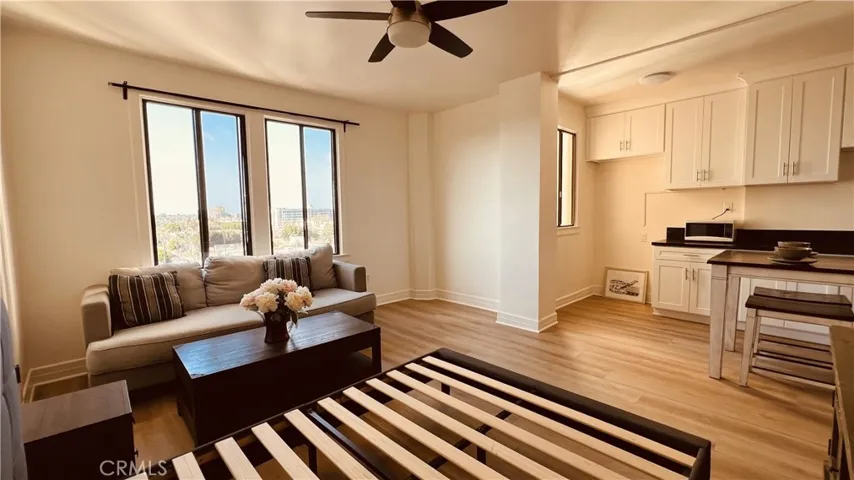 315 W 3rd Street 711, Long Beach, California 90802