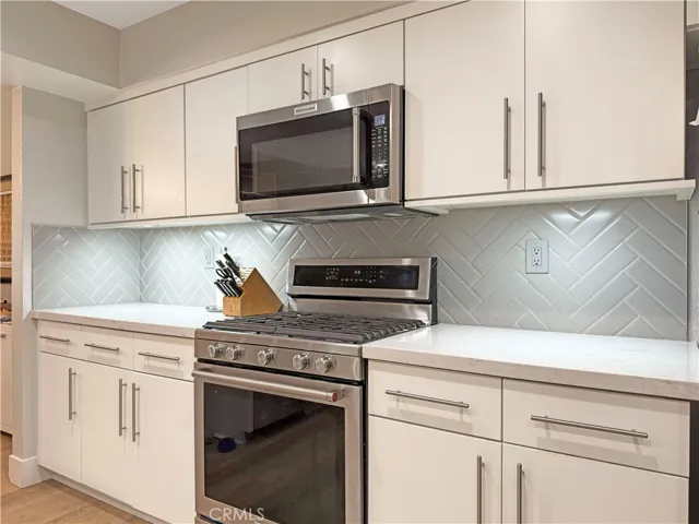 8060 E Treeview Court, Anaheim Hills, California 92808