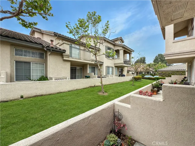 8060 E Treeview Court, Anaheim Hills, California 92808