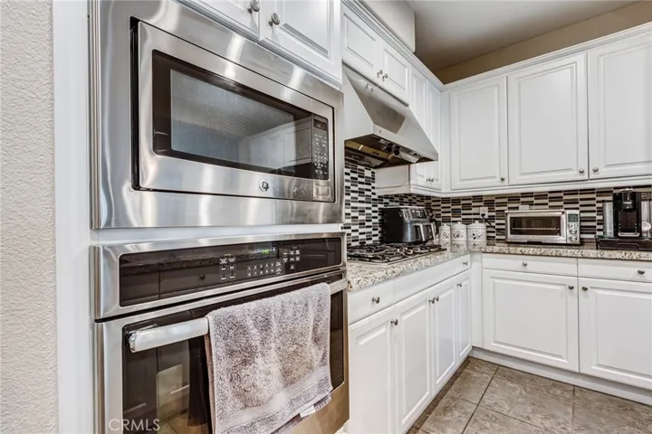 18067 Burke Lane, Yorba Linda, California 92886