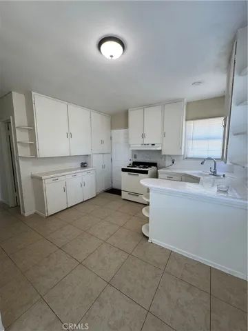 Unit C Kitchen