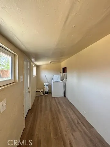 Laundry room Unit B
