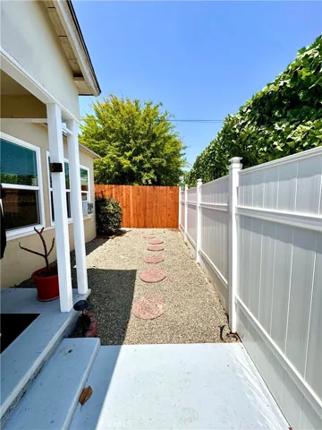 Front Unit B