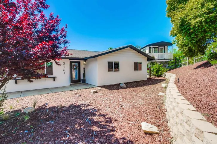 2167 Reineman Road, Fallbrook, California 92028