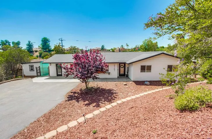 2167 Reineman Road, Fallbrook, California 92028