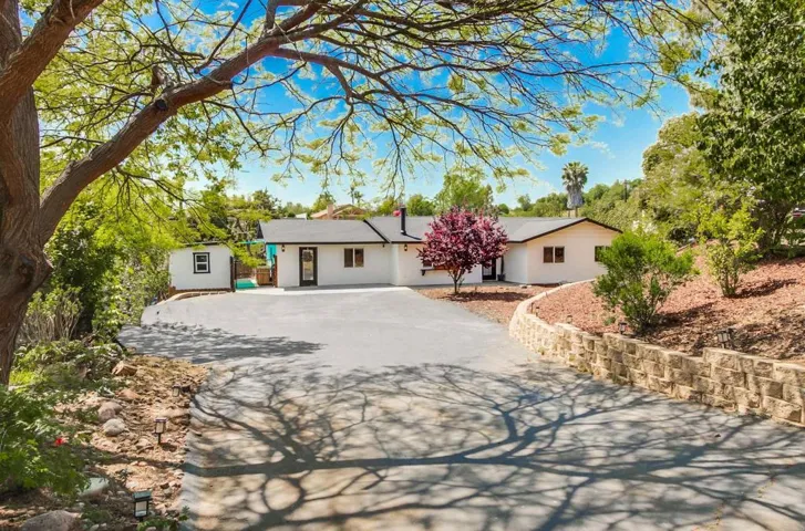 2167 Reineman Road, Fallbrook, California 92028