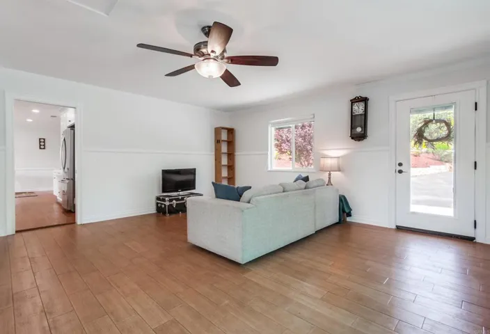 2167 Reineman Road, Fallbrook, California 92028