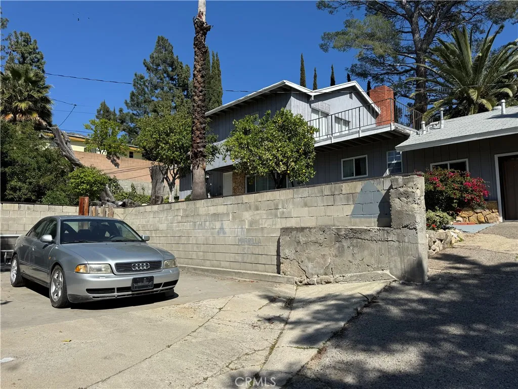 4922 Lowell Avenue, Glendale, California 91214 home-pic-2