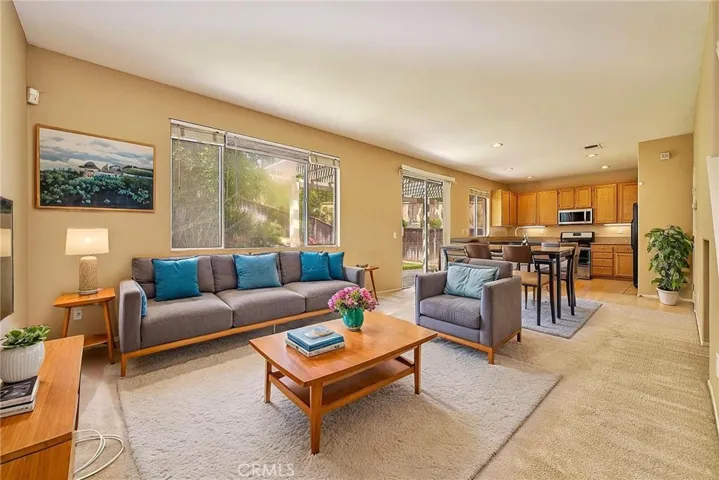 Livingroom-Virtual Staging
