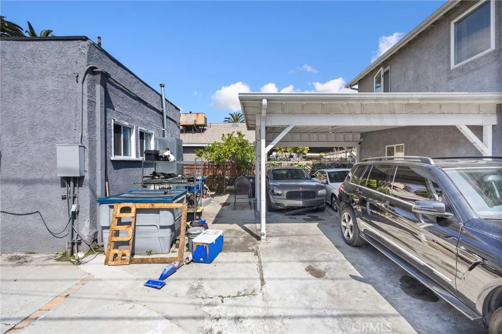 844 105th Street, Los Angeles, California 90044 home-pic-18