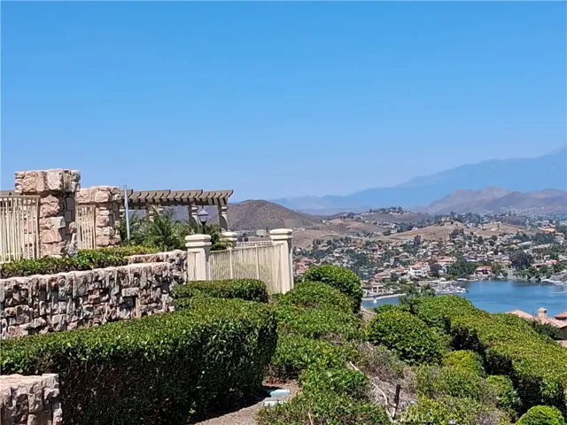 33 Corte Rivera, Lake Elsinore, California 92532